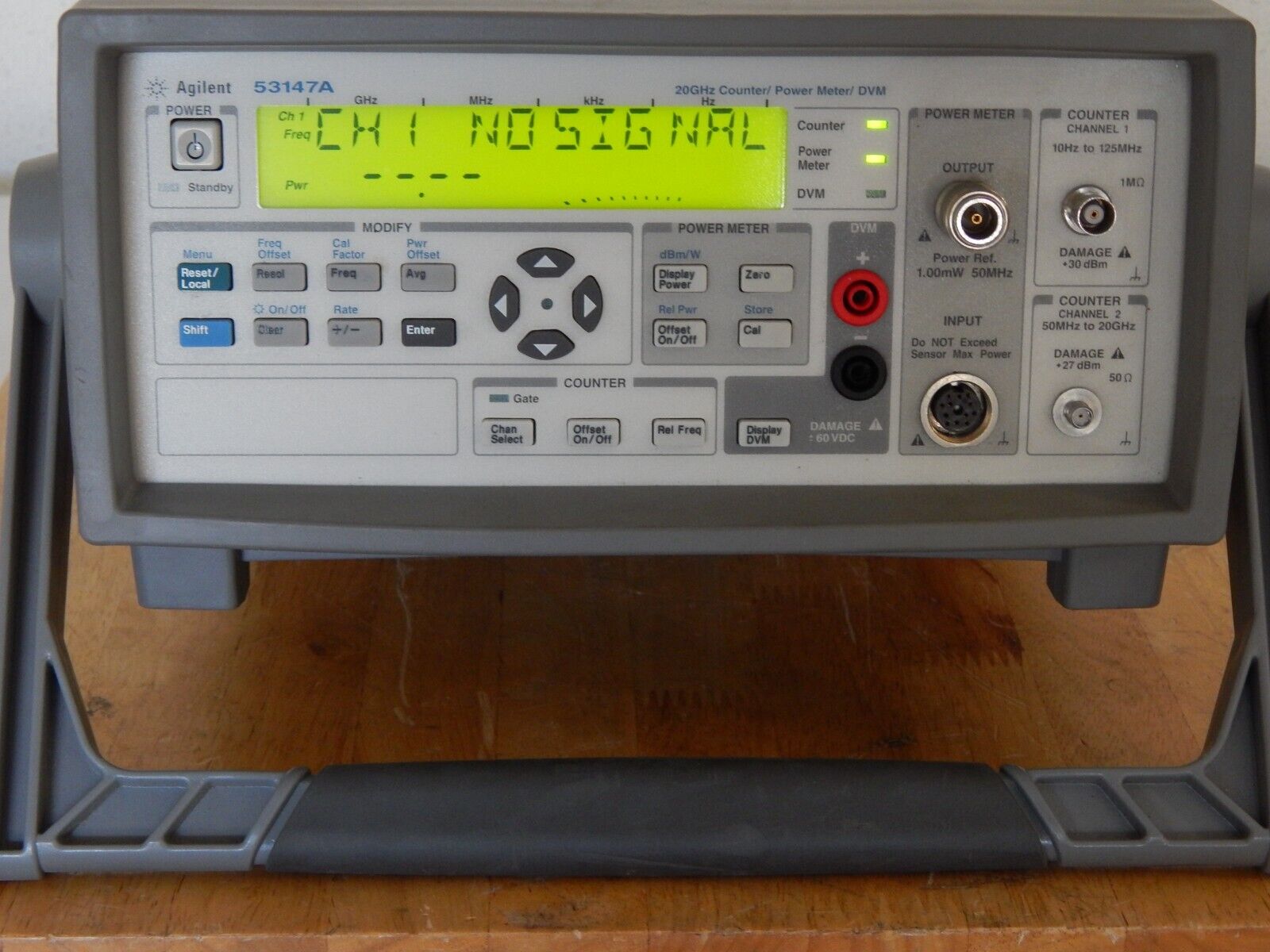 Agilent 53147A Counter/Power Meter/DVM, 20GHz, Opt 001, w/case 123hrs of use Agilent 53147A Counter/Power Meter/DVM, 20GHz, Opt 001, w/case 123hrs of use